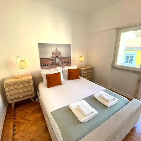 Sunny With A Balcony Apartamento