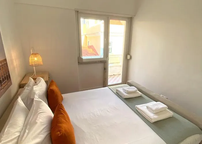 Sunny With A Balcony Apartmán