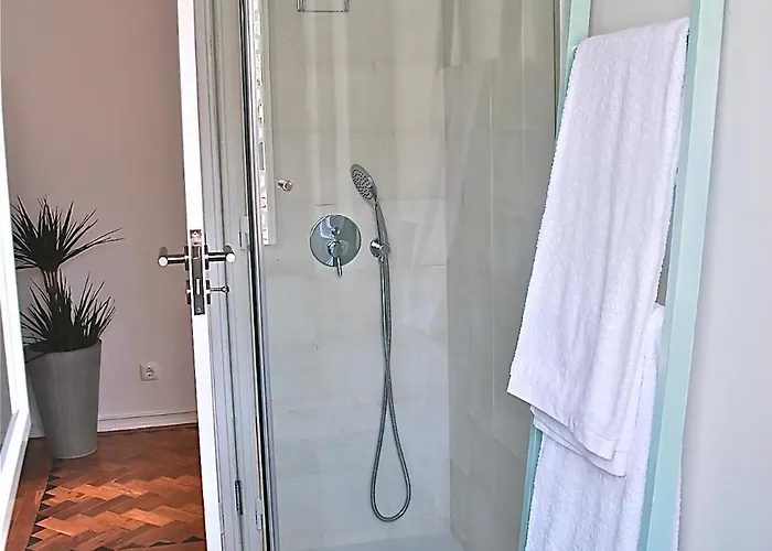 Sunny With A Balcony *